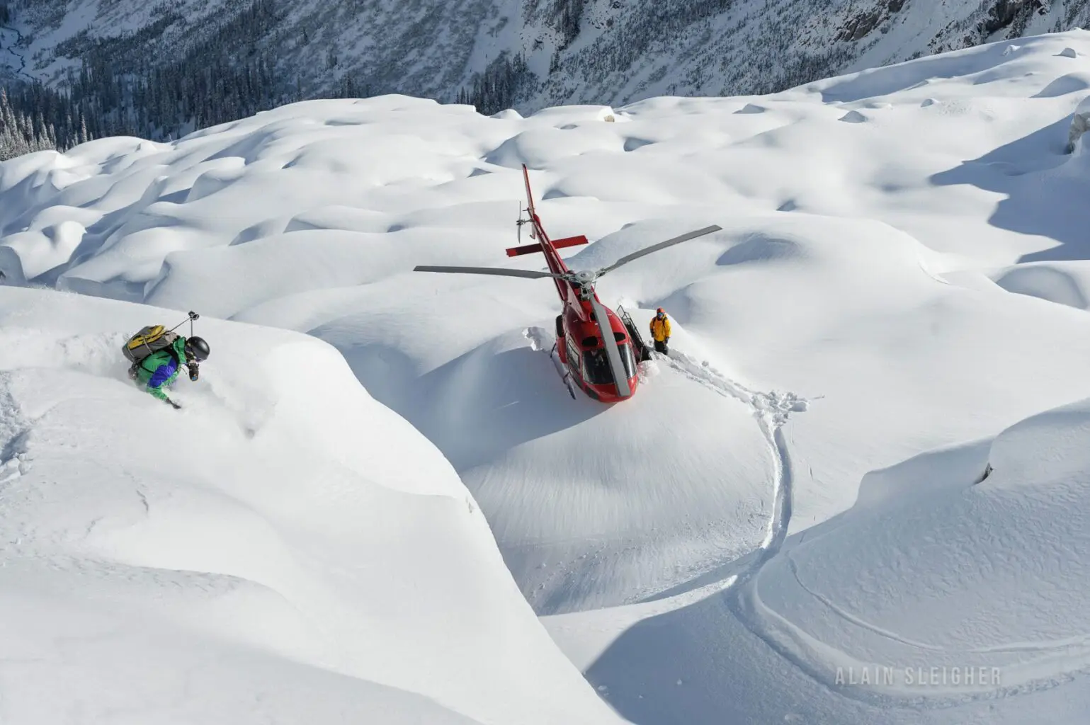 Heli-skiing-revelstoke