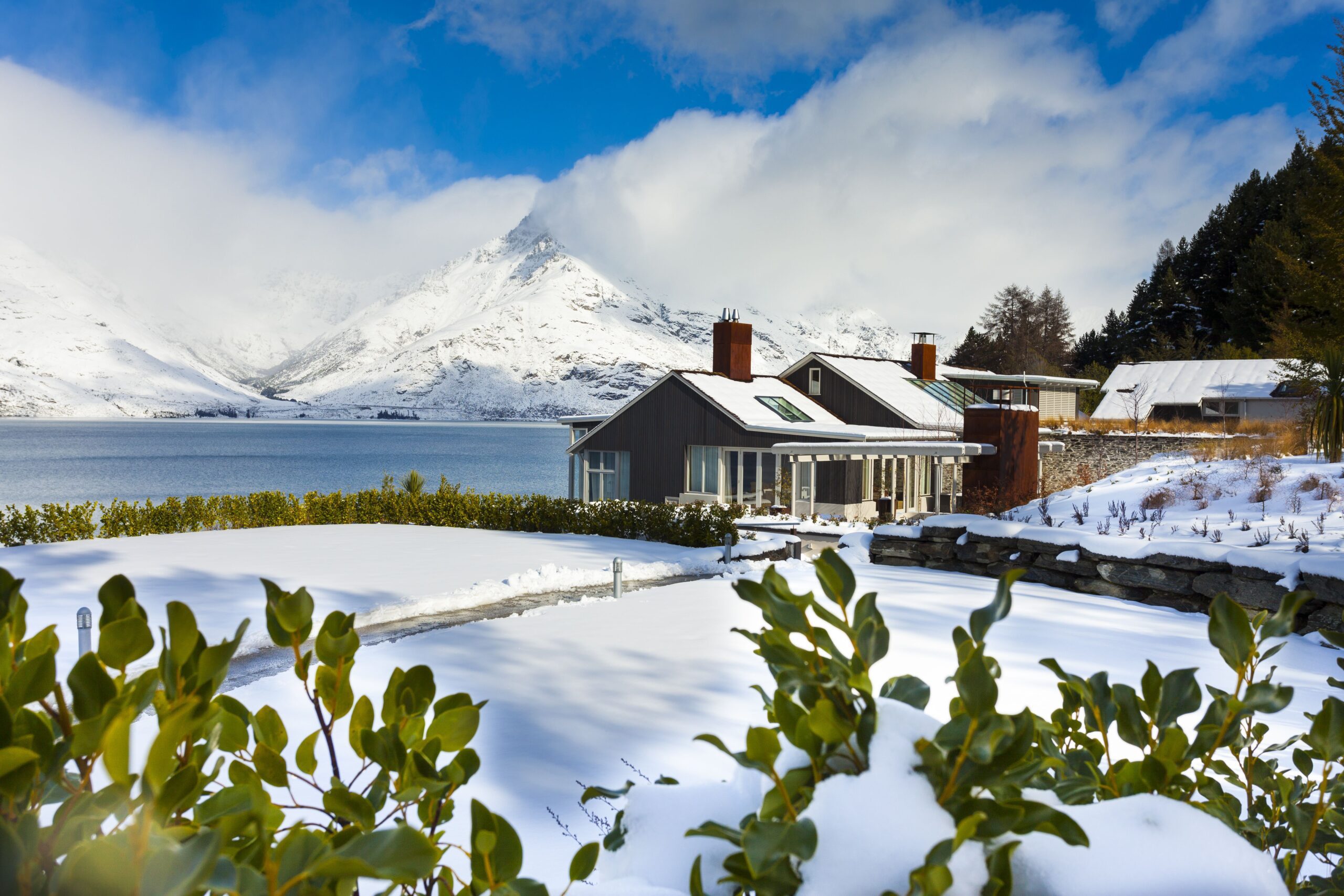 Bold Peak Lodge Queenstown, New Zealand — book Lodge, 2024 Prices